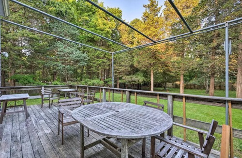 Clearwater Beach House | Quaint Clearwater Beach Country House - Springs / East Hampton Vacation Rental