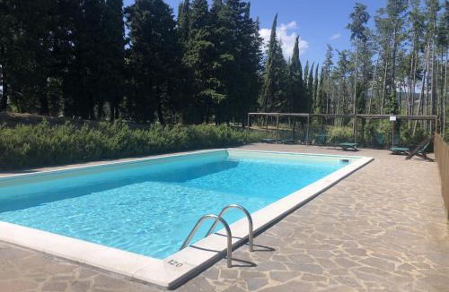 Scheggia House | Quaint cottage with pool