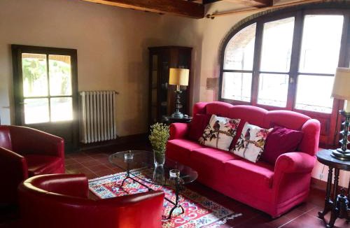 Scheggia House | Quaint cottage with pool