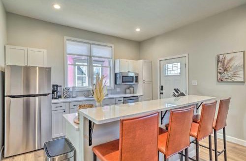 Near Eastside House | Quaint + Cozy Indianapolis Getaway w/Yard!