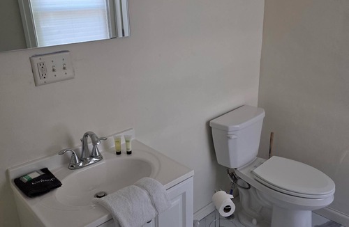 Westfield Bed & Breakfast | Quaint lodging in the heart of Westfield at the YWCA Westfield/King size bed