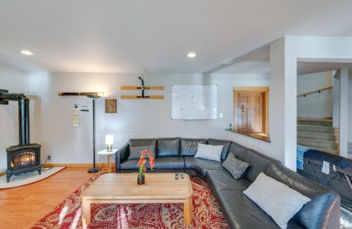 Big Lake Apartment | Quaint Mount Vernon Studio Rental w/Big Lake View