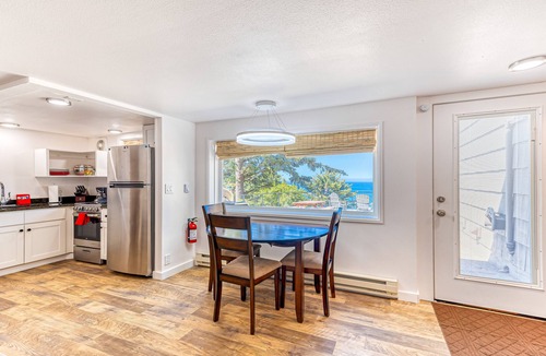 Oceanside Apartment | Quaint ocean-view escape with modern interior, smart TV, & gorgeous deck