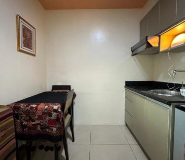 Legazpi Village Apartment | Quaint Roces Studio