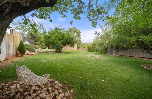 Sedona House | Quaint Uptown Sedona home walking distance to shops