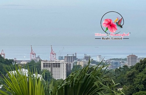 Port of Spain Villa | QUAINT VILLA OVERLOOKING LUSH MOUNTAIN TOP