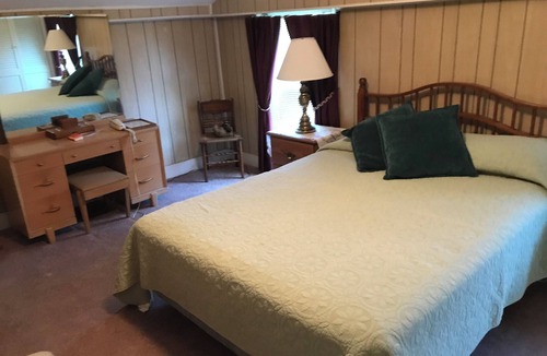Allegany Bed & Breakfast | Quaint Village home in Allegany.1 mile from St. Bonaventure.