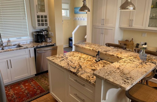 Regional District of Nanaimo Villa | Qualicum Landing Beachside home