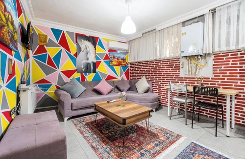 Celiktepe Mahallesi House | Quality & Comfy Central Apartment “Whole Place” with Delightful AC