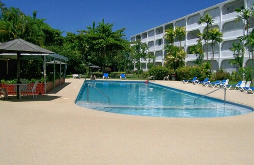 Sunset Crest Condo | Quality ground floor apartment, platinum west coast, Holetown, Barbados