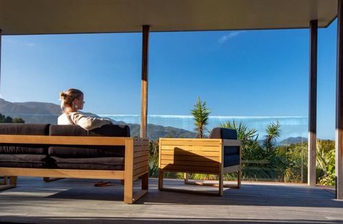 Ngaio Bay House | Quality home with stunning beach and magic views