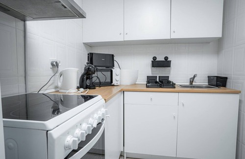 Beiro Apartment | Quality Homes Granada - QH Plaza San Isidro