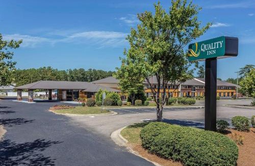 Southern Pines Hotel | Quality Inn Aberdeen