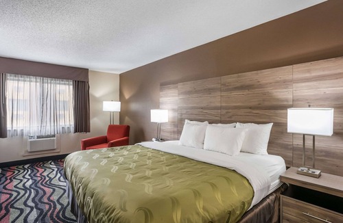 Southwest Area Hotel | Quality Inn Cedar Rapids South