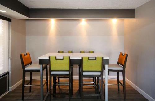 Clinton Hotel | Quality Inn Clinton - Laurens I-26