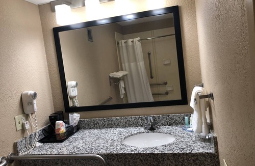 Clinton Hotel | Quality Inn Clinton - Laurens I-26