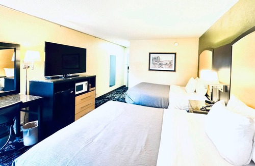 Logansport Hotel | Quality Inn Conference Center Logansport