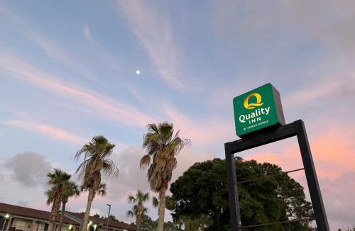 Crestview Hotel | Quality Inn Crestview I-10 Eglin AFB Area