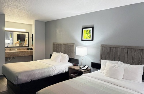 Crestview Hotel | Quality Inn Crestview I-10 Eglin AFB Area