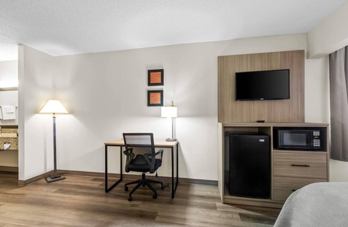 East Liverpool Hotel | Quality Inn East Liverpool - Calcutta