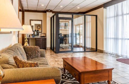 Gallipolis Ferry Hotel | Quality Inn Gallipolis