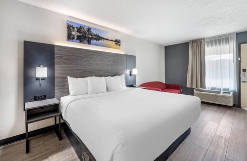 Glasgow Hotel | Quality Inn Glasgow