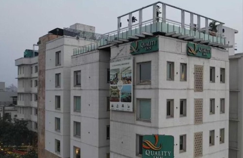 Sector 14 Hotel | Quality Inn Gurgaon