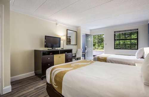 Hampton Hotel | Quality Inn Hampton - Newport News