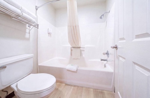 Holbrook Hotel | Quality Inn Holbrook near Petrified Forest