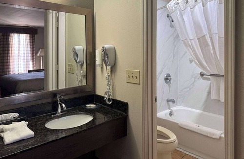 LaGrange Hotel | Quality Inn Lagrange East I-85