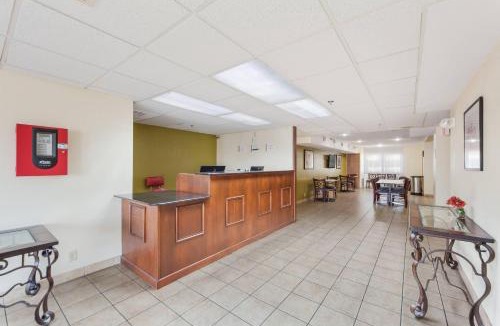 Lincoln Hotel | Quality Inn Lincoln Cornhusker