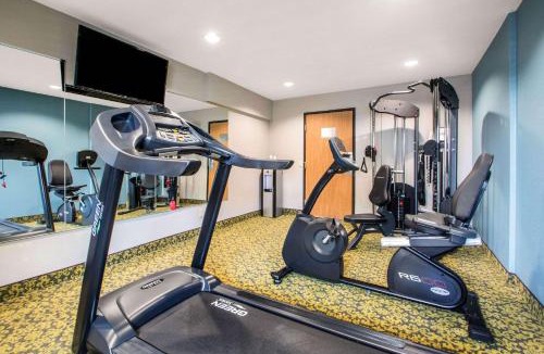 Madison Hotel | Quality Inn Madison West