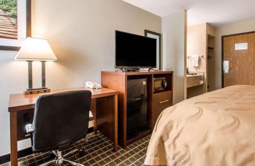 Madison Hotel | Quality Inn Madison West