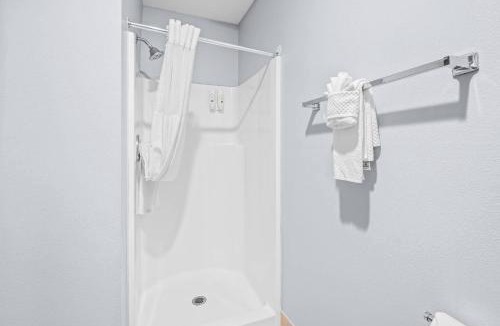 Madras Hotel | Quality Inn Madras