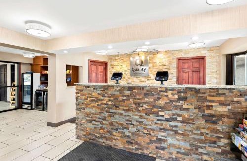 Middleburg Heights Hotel | Quality Inn Middleburg Heights near Cleveland Airport