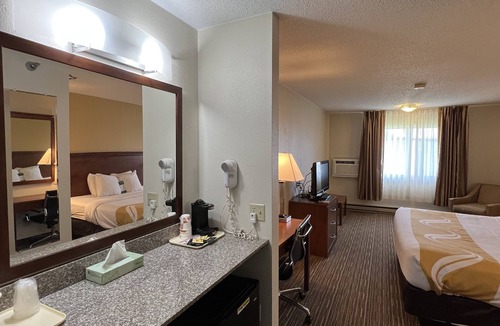 Mitchell Hotel | Quality Inn Mitchell I-90