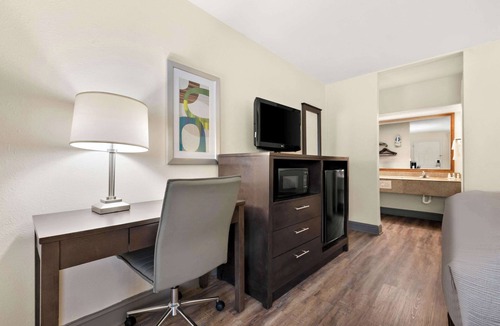 Pelham Hotel | Quality Inn Pelham I-65 exit 246