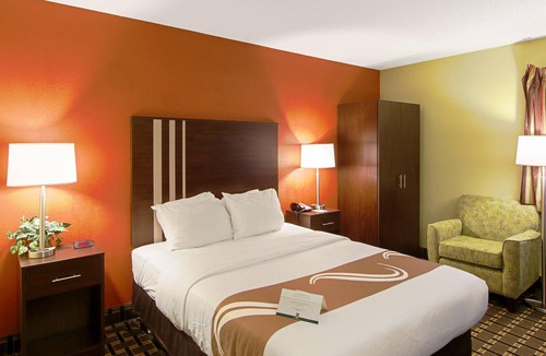 Plainfield Hotel | Quality Inn Plainfield I-395