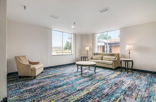 Gates-North Gates Hotel | Quality Inn Rochester West