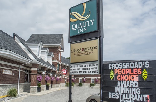 Point Edward Hotel | Quality Inn Sarnia
