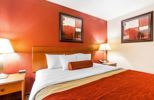 Seaman Hotel | Quality Inn Seaman