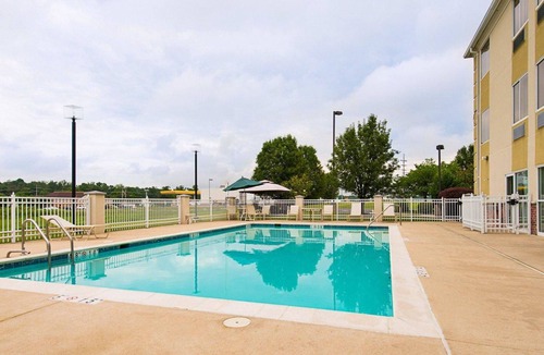 Potomac Hotel | Quality Inn Spring Mills - Martinsburg North