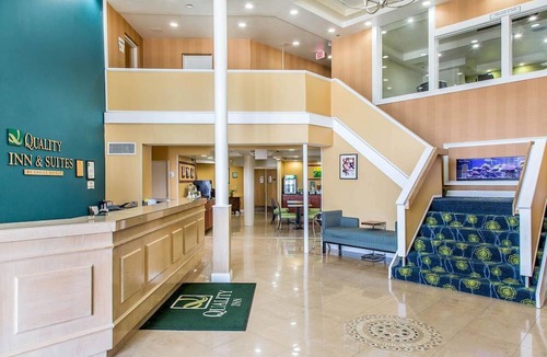 Middletown Hotel | Quality Inn & Suites Middletown - Newport