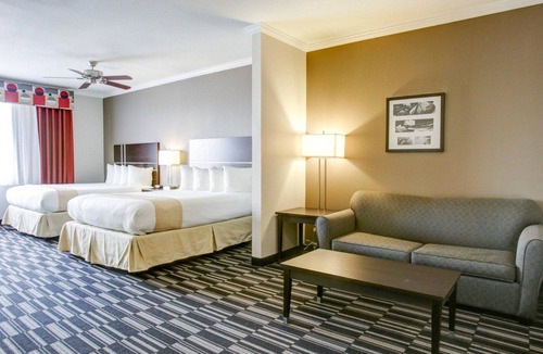Bryan Hotel | Quality Inn & Suites Bryan-College Station