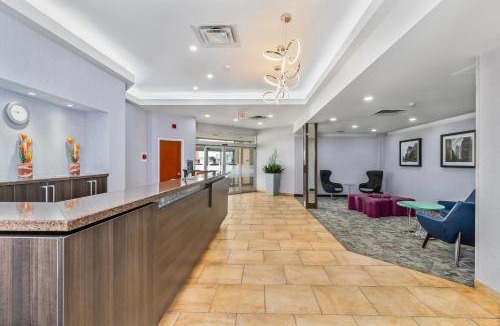 Winnipeg Hotel | Quality Inn & Suites
