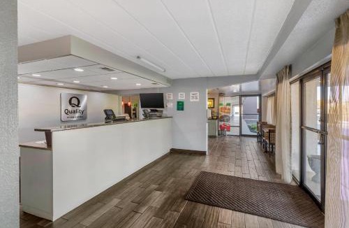 Easley Hotel | Quality Inn & Suites Easley - Greenville