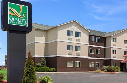 Ferdinand Hotel | Quality Inn & Suites Ferdinand