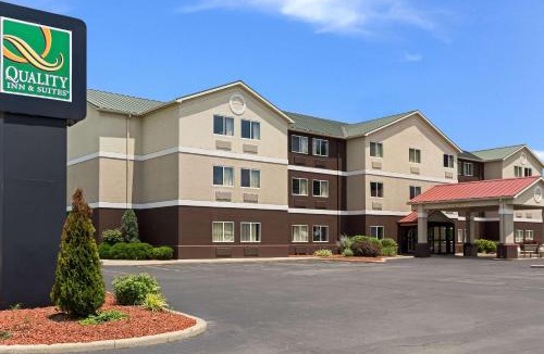Ferdinand Hotel | Quality Inn & Suites Ferdinand