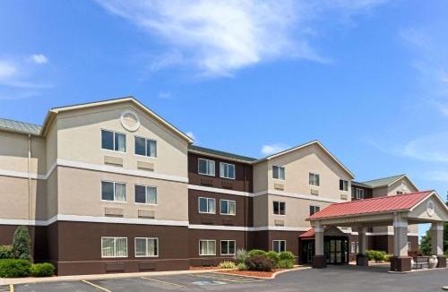 Ferdinand Hotel | Quality Inn & Suites Ferdinand