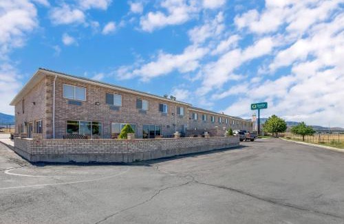 Fillmore Hotel | Quality Inn & Suites Fillmore I-15